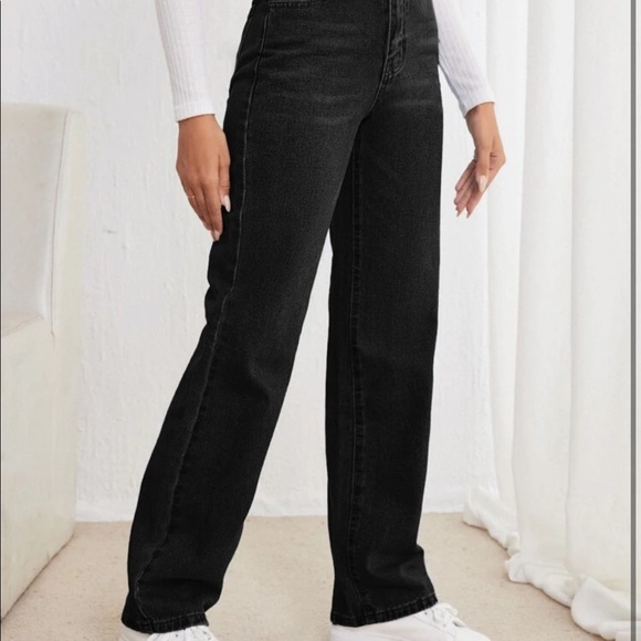 SOLD - Straight leg jeans - Picture 1 of 3